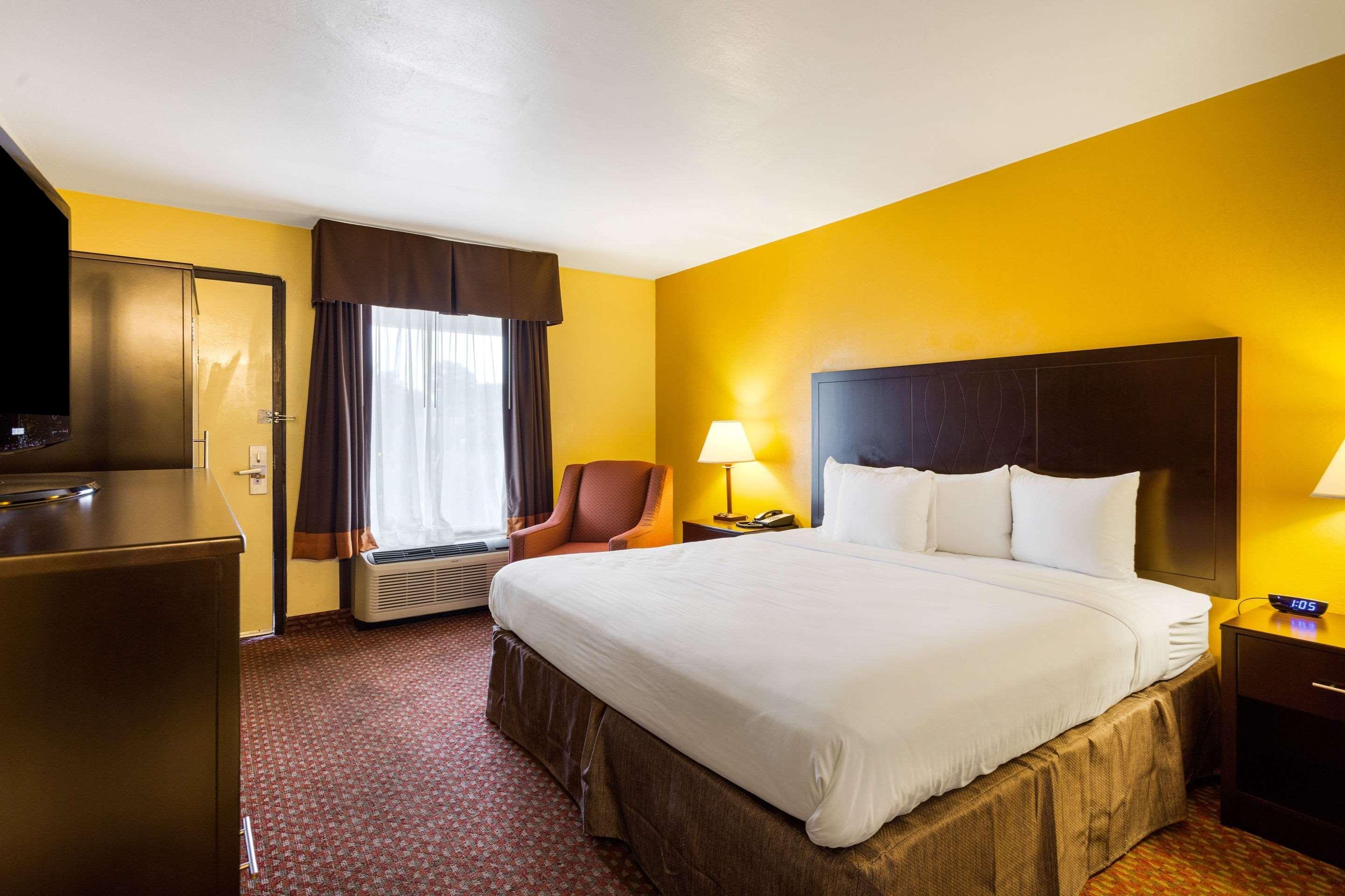 Quality Inn Indianola Exterior photo